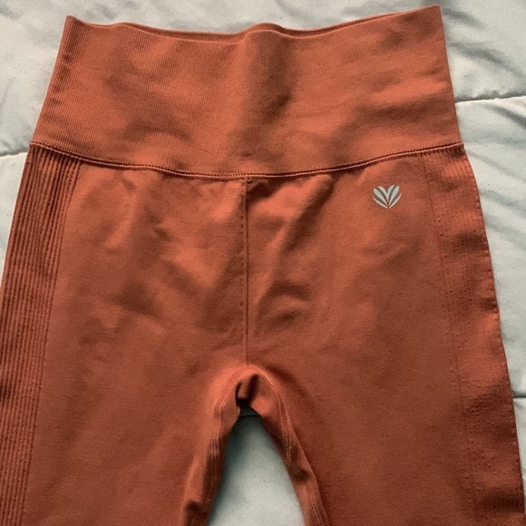 Forever 21 leggings - Picture 3 of 3